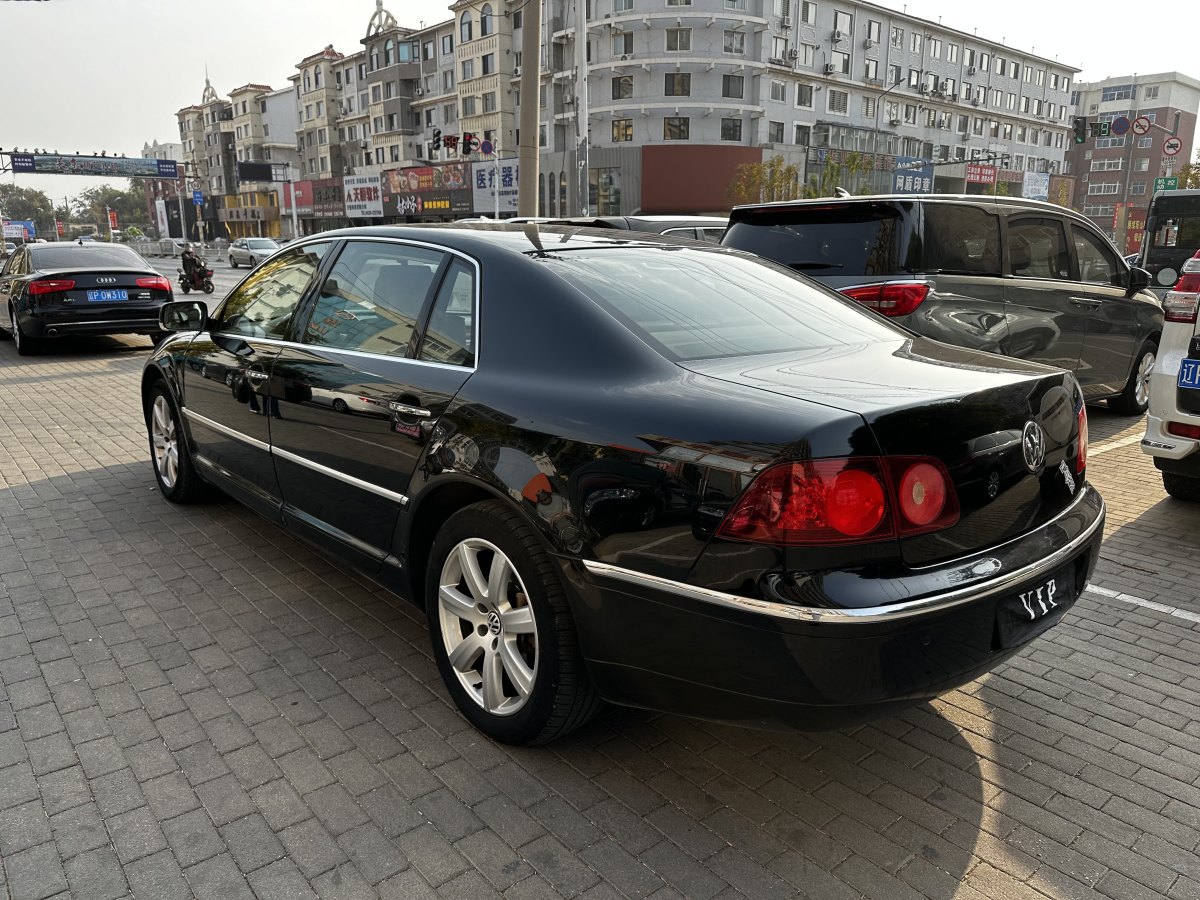 2011年6月大眾 輝騰  2011款 3.6L V6 5座加長(zhǎng)Individual版