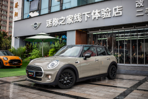 MINI MINI 1.5T COOPER 经典派 五门版