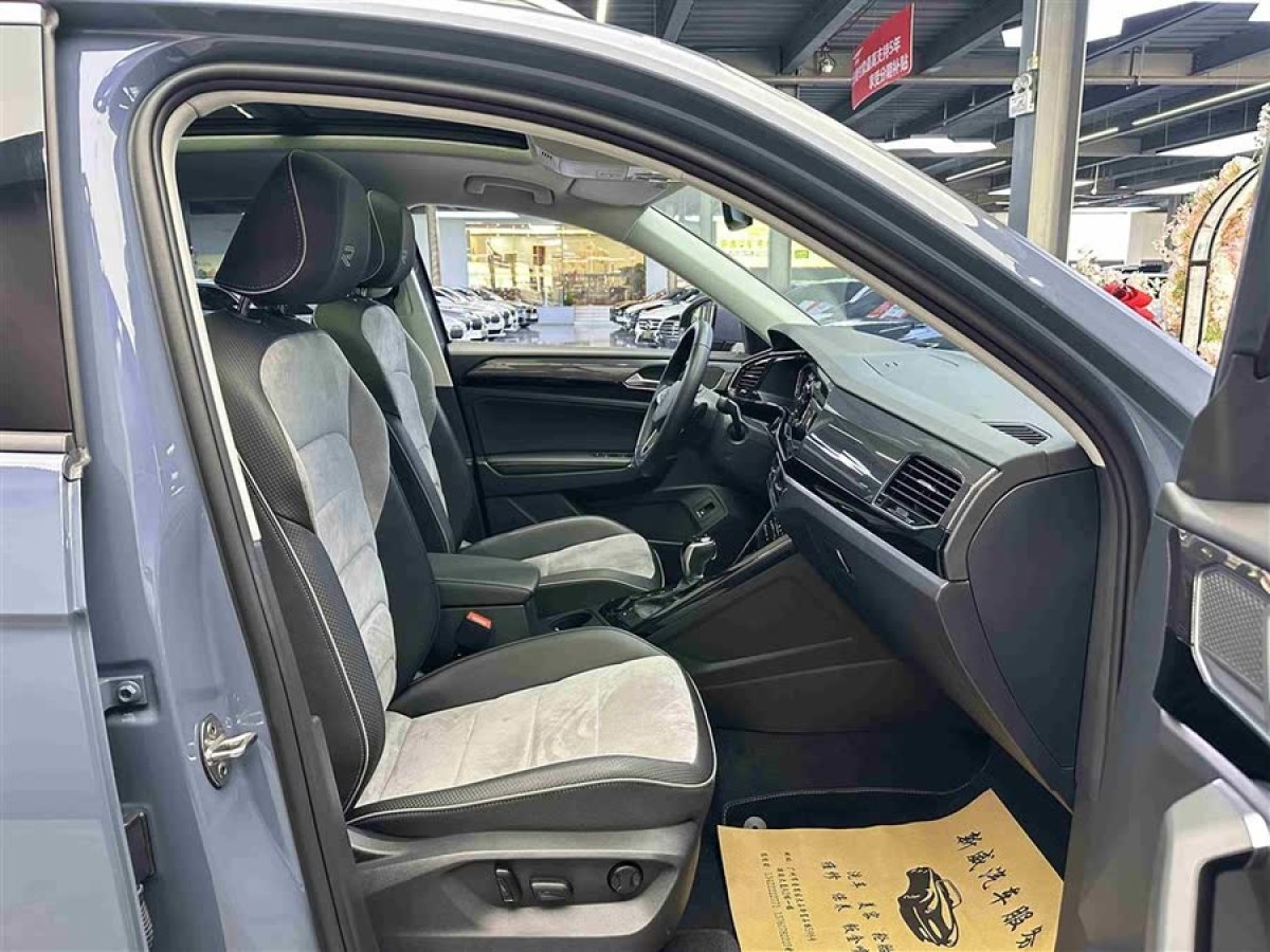 大眾 探岳X  2020款 330TSI 兩驅(qū)尊貴智聯(lián)版圖片