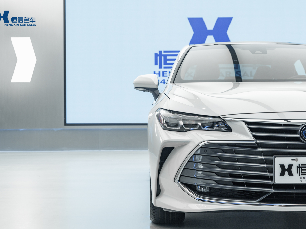 2021年1月丰田 亚洲龙  2019款 双擎 2.5L XLE尊贵版 国VI