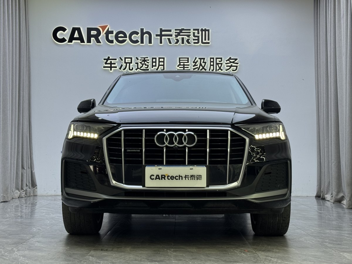 奧迪 奧迪Q7  2024款 45 TFSI quattro S line運(yùn)動(dòng)型圖片