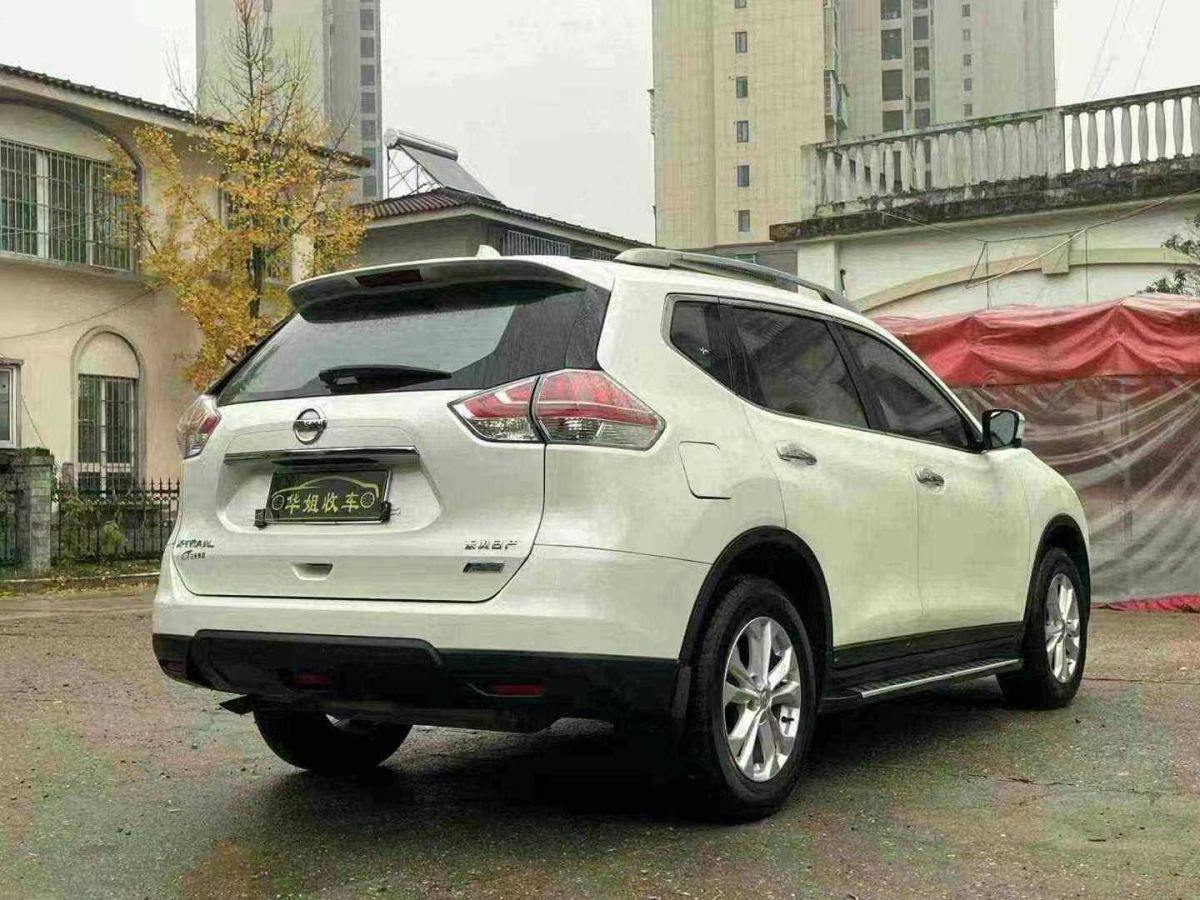 日產(chǎn) 奇駿  2014款 2.0L CVT四驅(qū)智驅(qū)版圖片