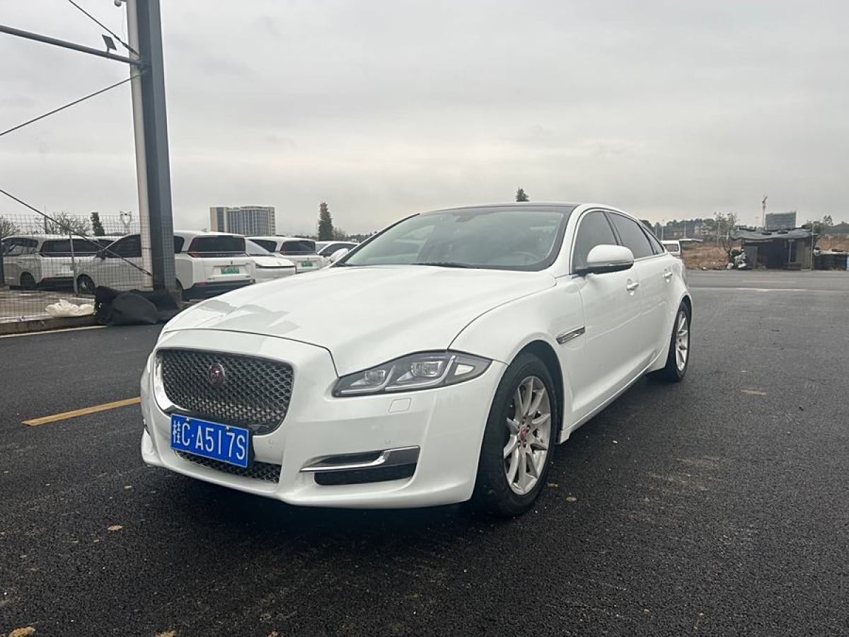 捷豹 XJ  2016款 XJL 2.0T 兩驅(qū)典雅商務(wù)版圖片