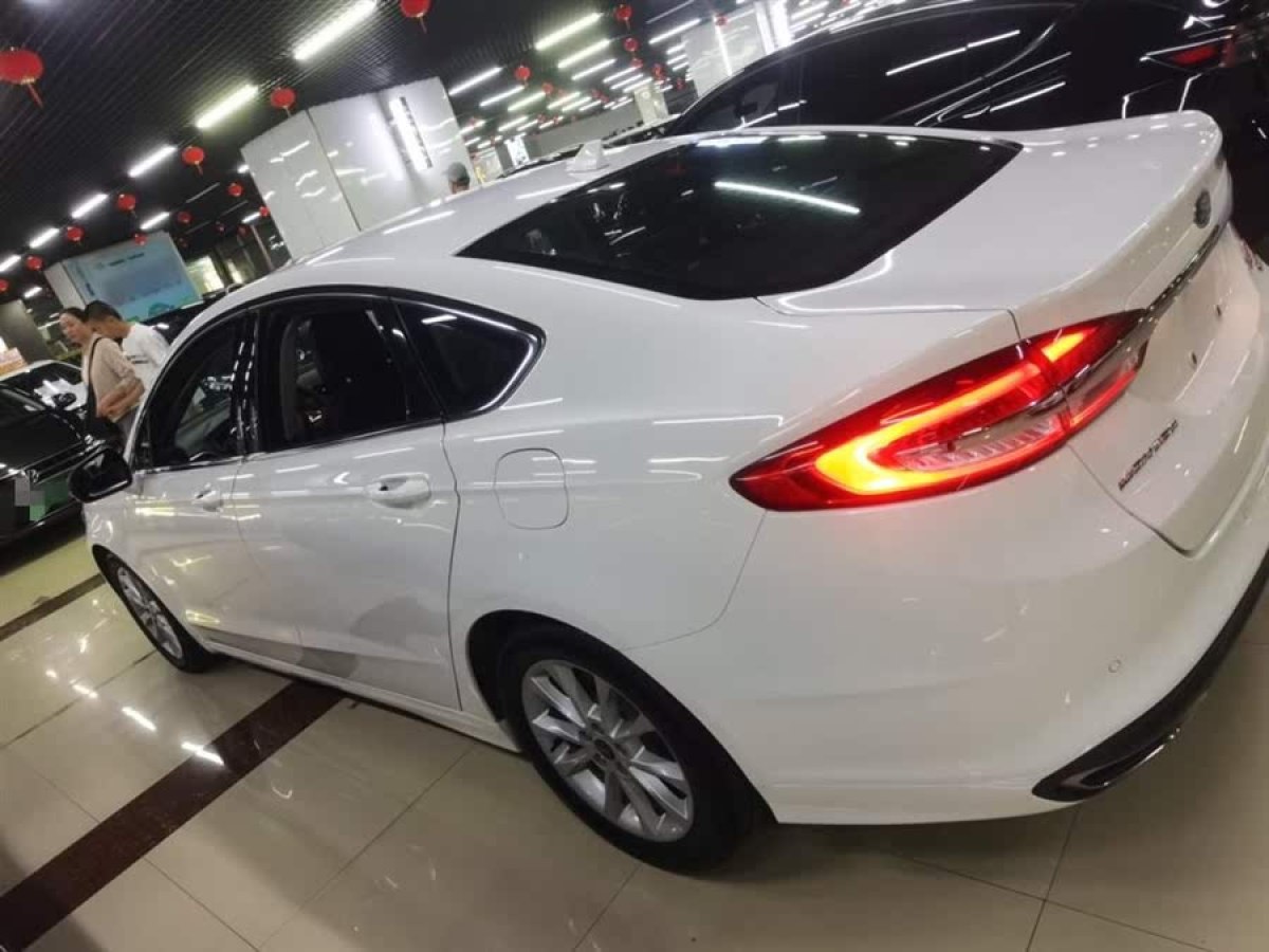 福特 蒙迪歐  2018款 EcoBoost 180 時(shí)尚型圖片