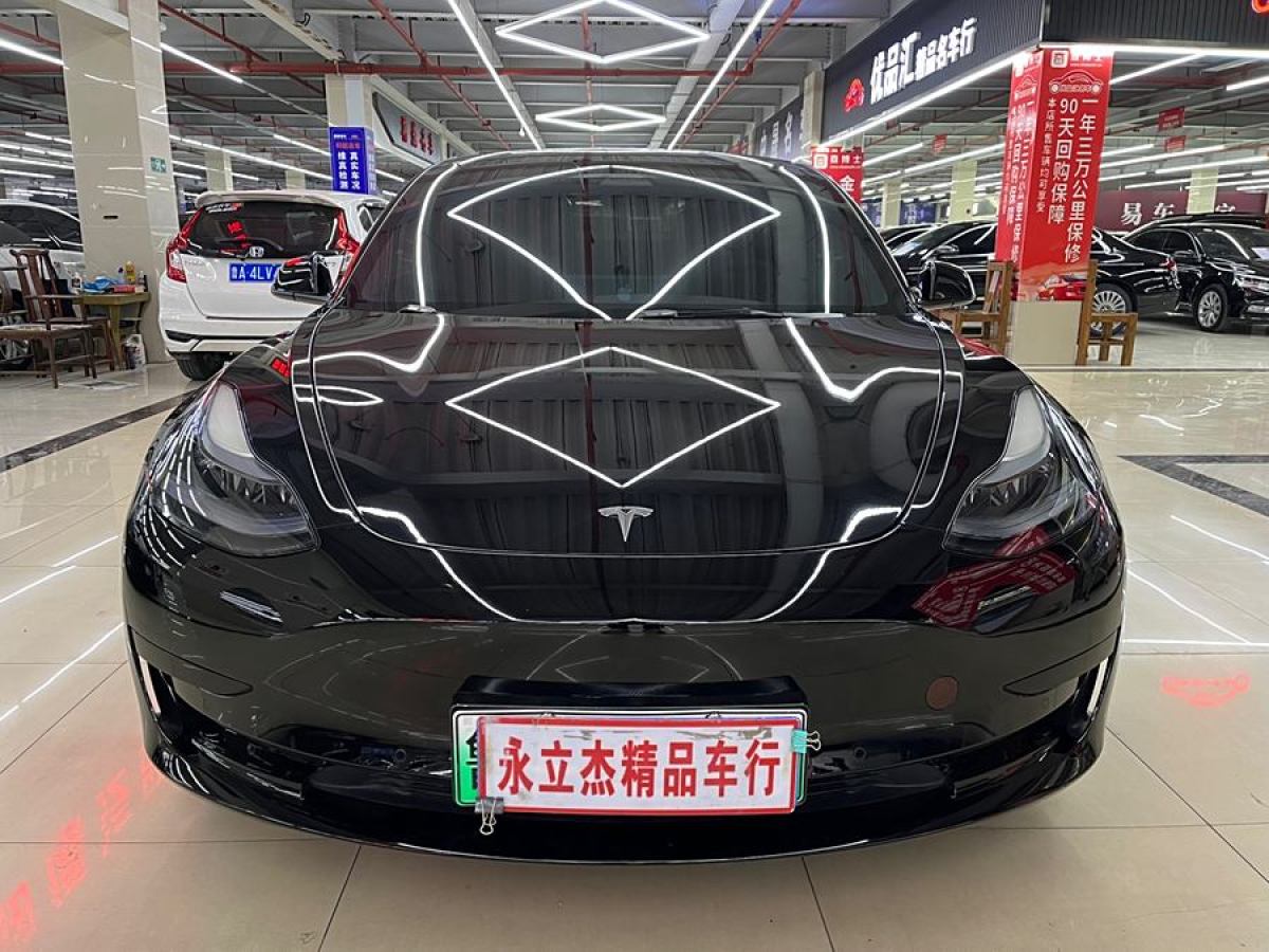 特斯拉 Model 3  2021款 標(biāo)準(zhǔn)續(xù)航后驅(qū)升級版 3D6圖片