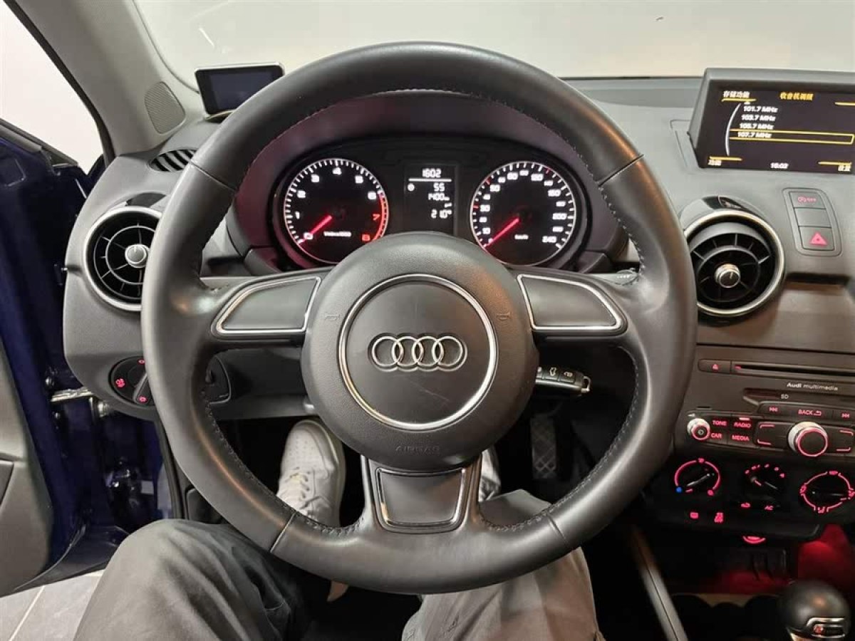 奧迪 奧迪A1  2014款 30 TFSI 時尚型圖片