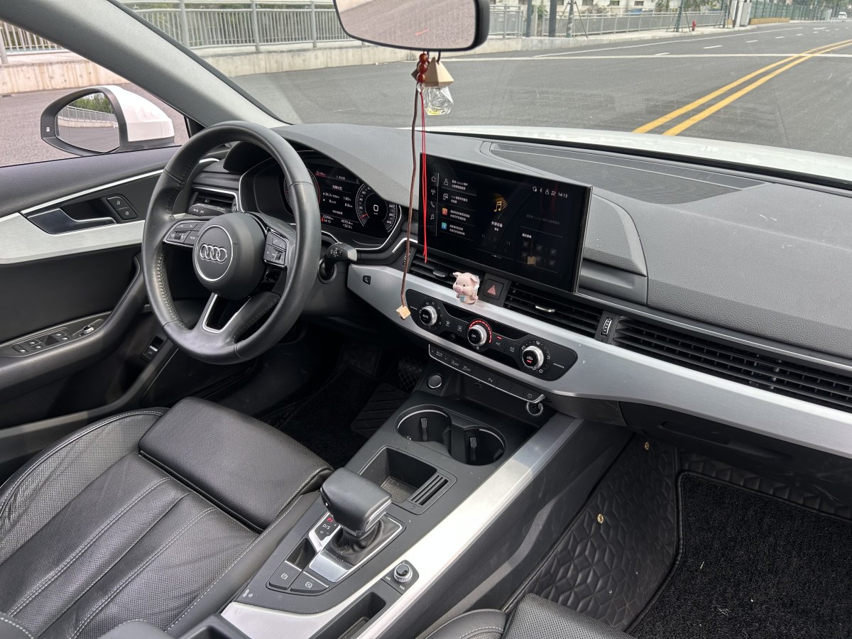 奧迪 奧迪A4L  2022款 40 TFSI 時尚動感型圖片