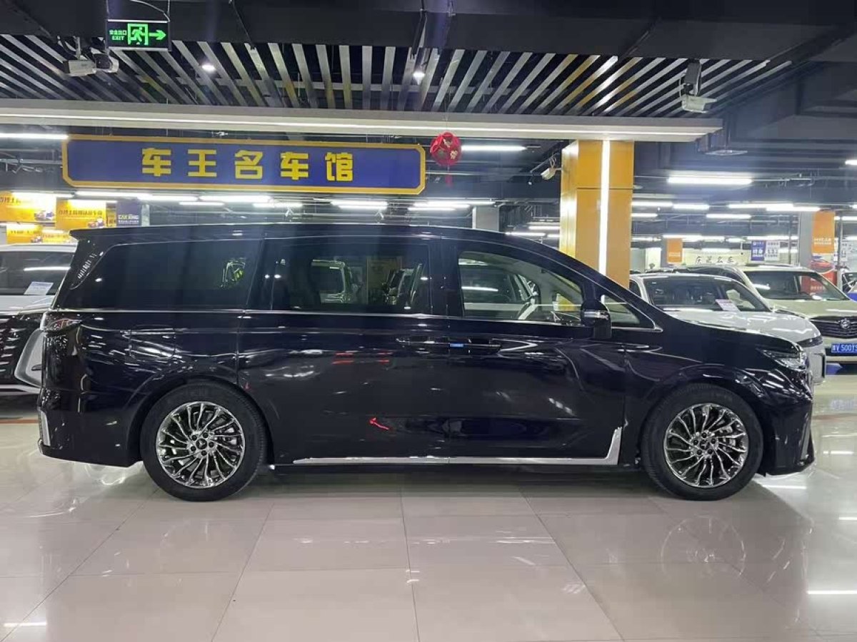 嵐圖 夢想家  2024款 PHEV 超長續(xù)航旗艦版圖片