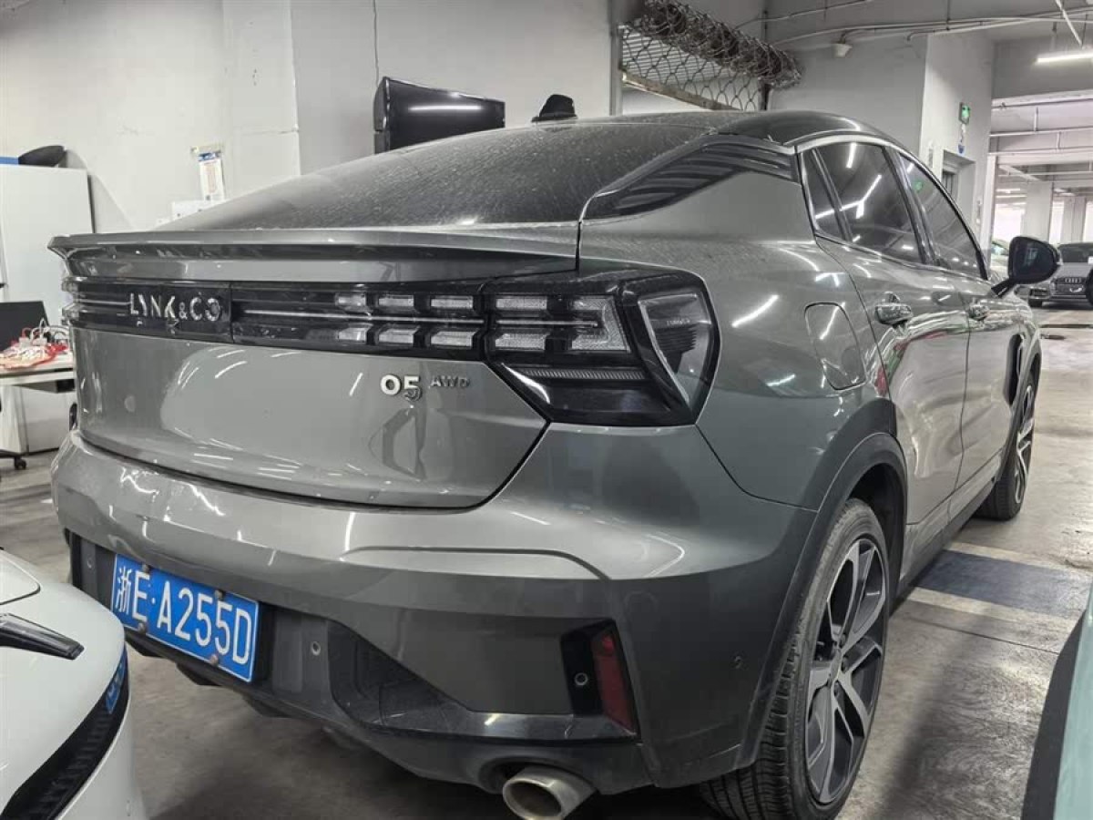 領(lǐng)克 領(lǐng)克05  2020款 2.0TD 四驅(qū)勁Halo圖片