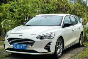 ?？怂?福特 三廂 EcoBoost 180 自動(dòng)ST Line