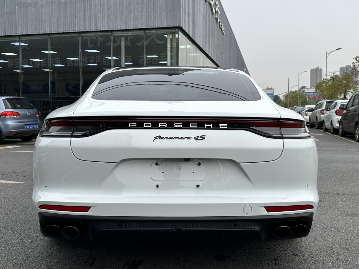 保時(shí)捷 Panamera  2022款 Panamera 4 行政加長(zhǎng)版 2.9T圖片