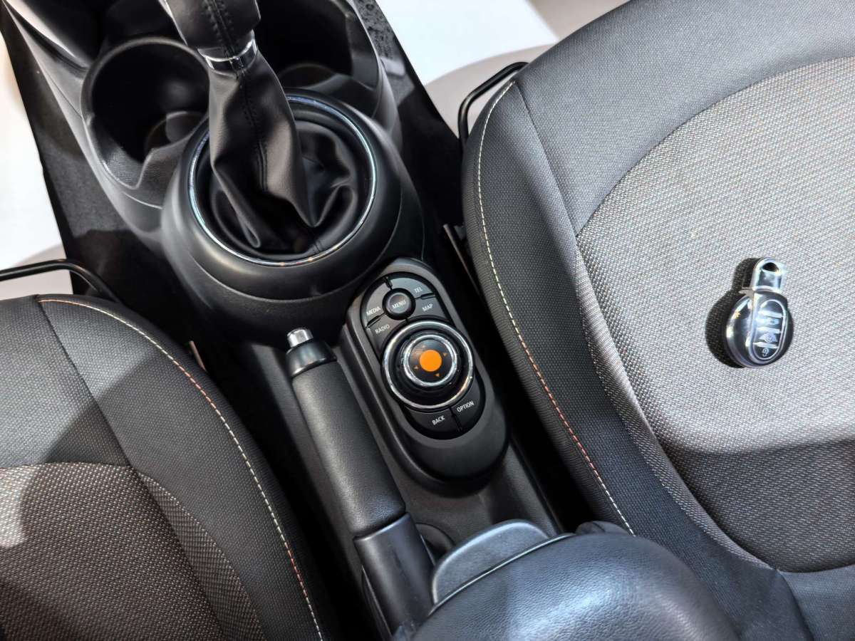 MINI MINI  2016款 1.2T ONE 先鋒派圖片