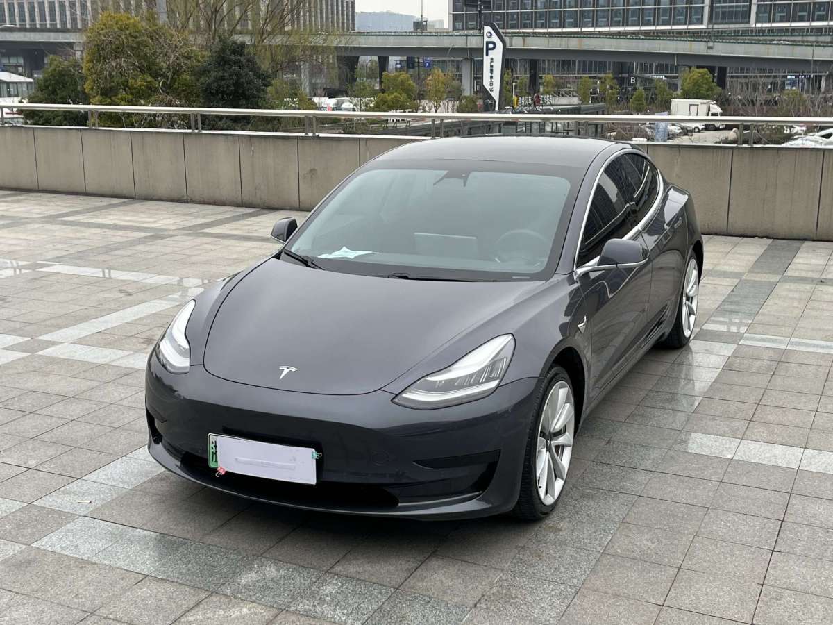 2020年1月特斯拉 Model 3  2019款 標(biāo)準(zhǔn)續(xù)航后驅(qū)升級(jí)版