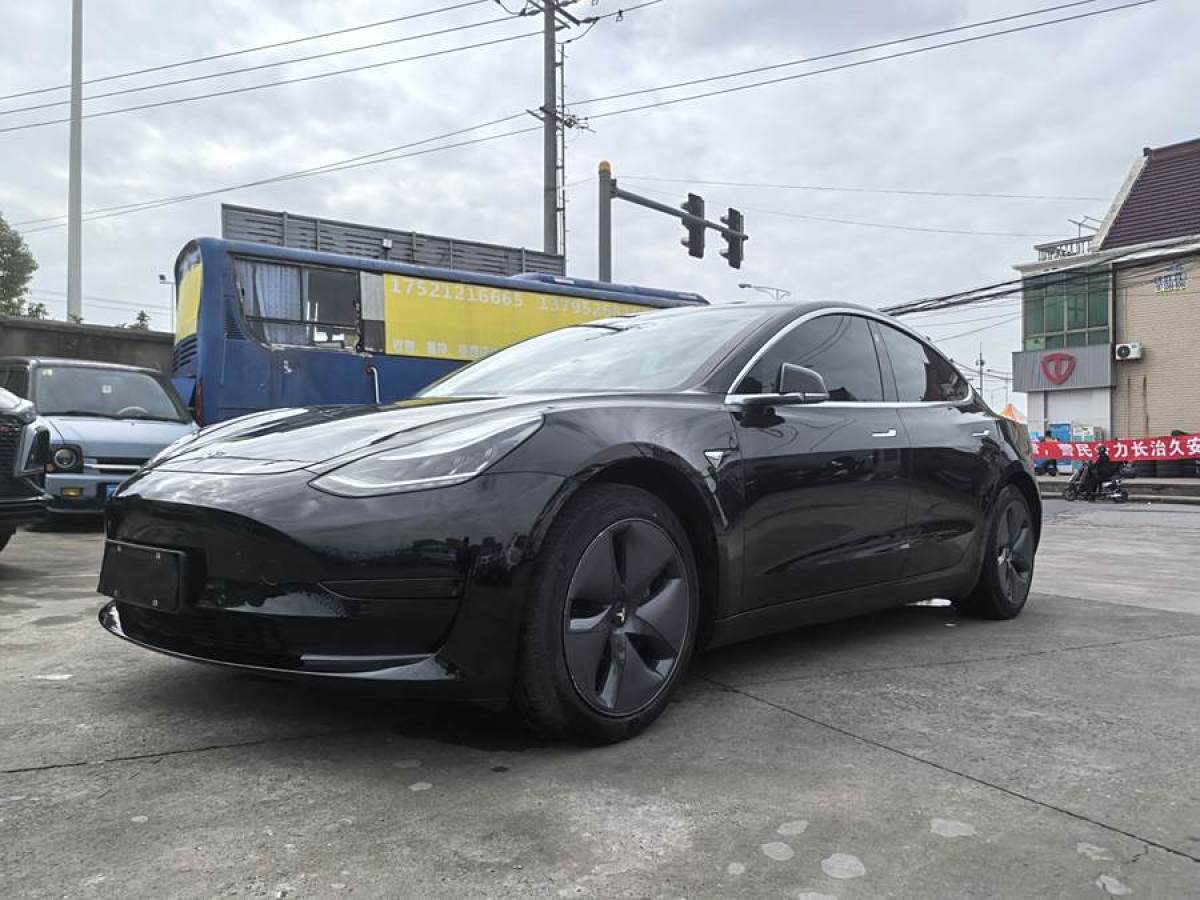 特斯拉 Model 3  2020款 改款 標準續(xù)航后驅升級版圖片