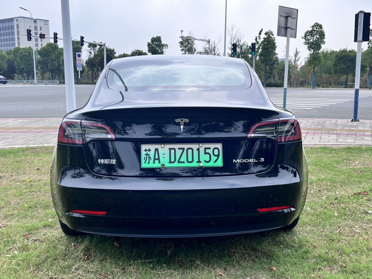 特斯拉 Model 3  2022款 改款 后輪驅(qū)動版圖片