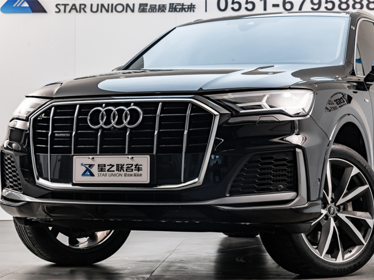 奧迪Q7 23款 55 TFSI quattro S line 運(yùn)動(dòng)型圖片