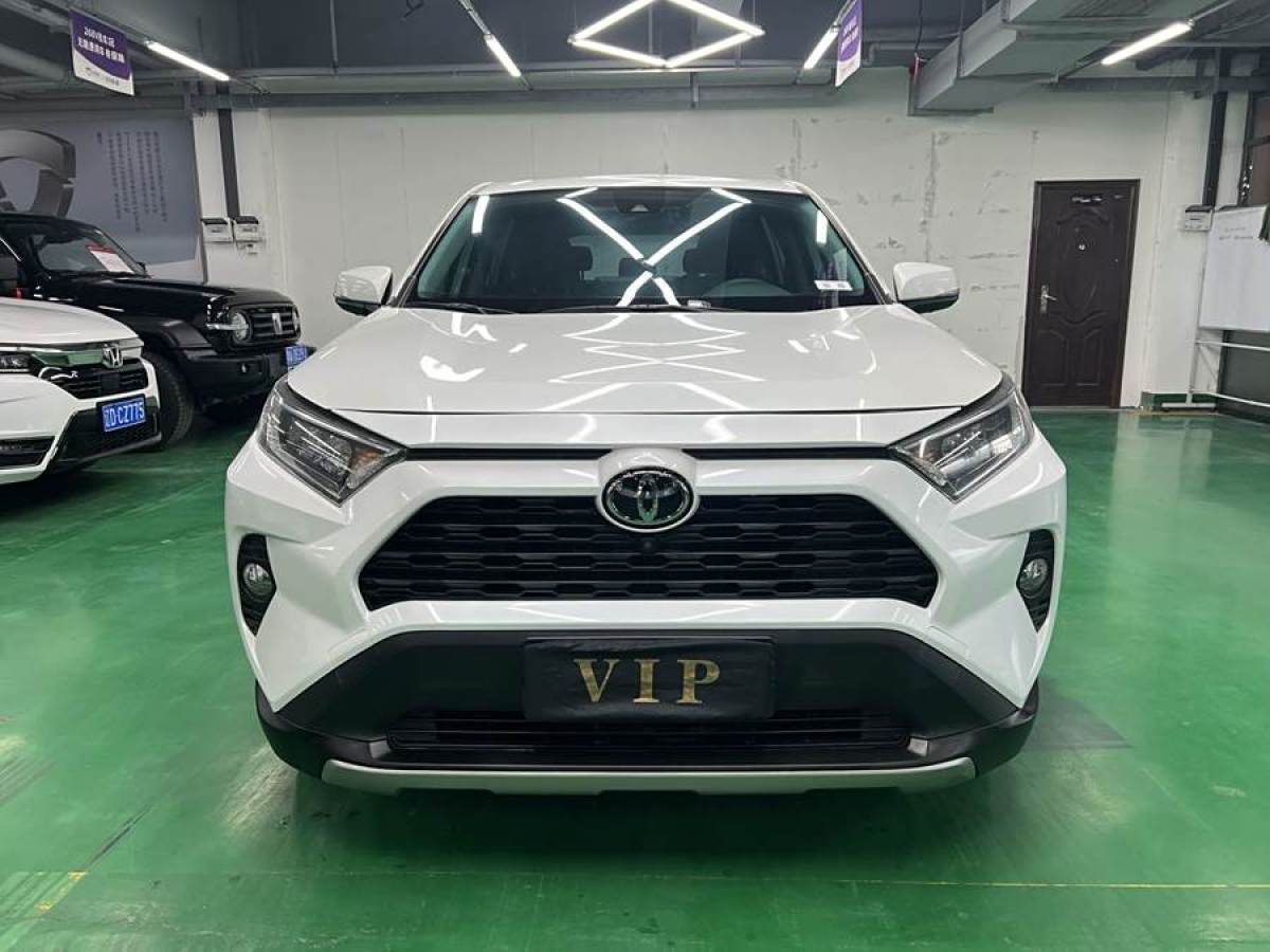 豐田 RAV4榮放  2021款 2.0L CVT四驅(qū)風(fēng)尚PLUS版圖片