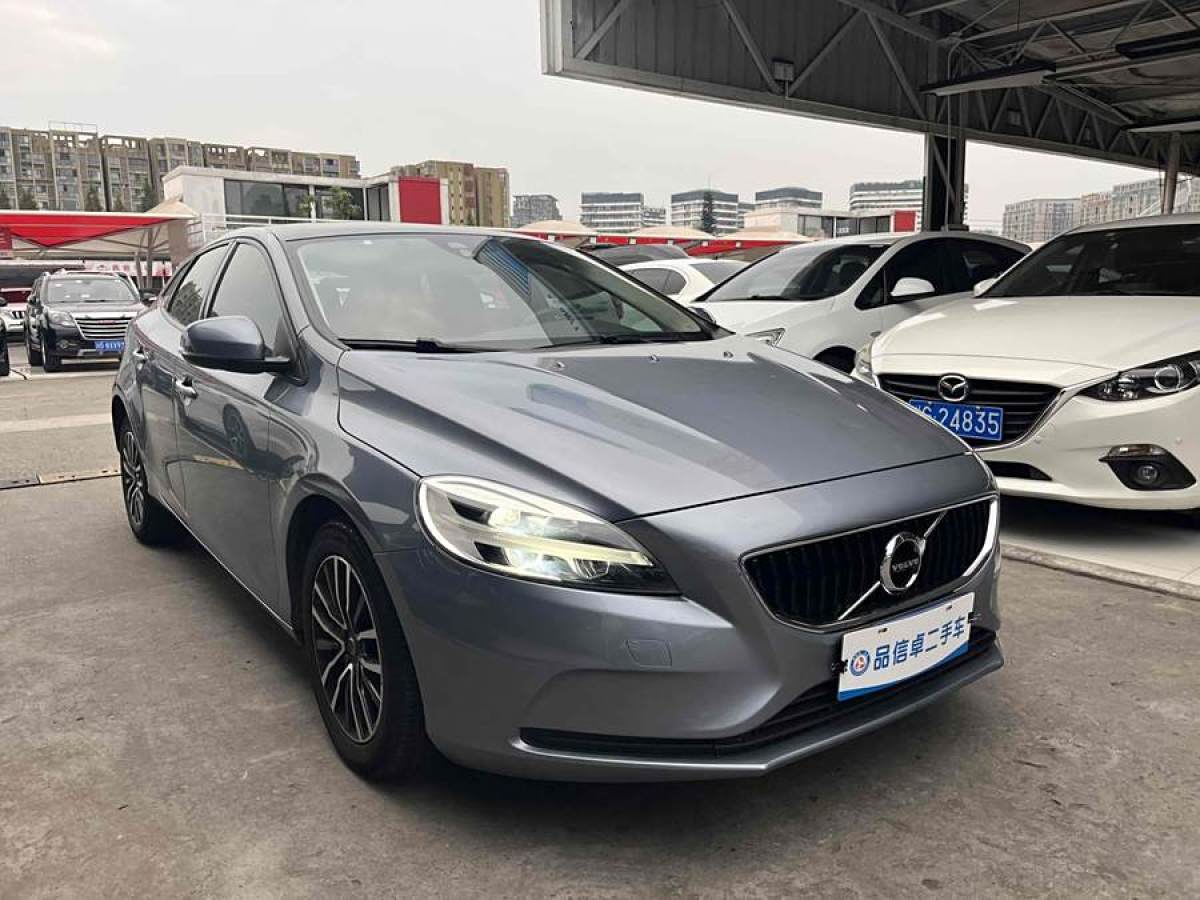 沃爾沃 V40  2018款 T3 智逸版圖片