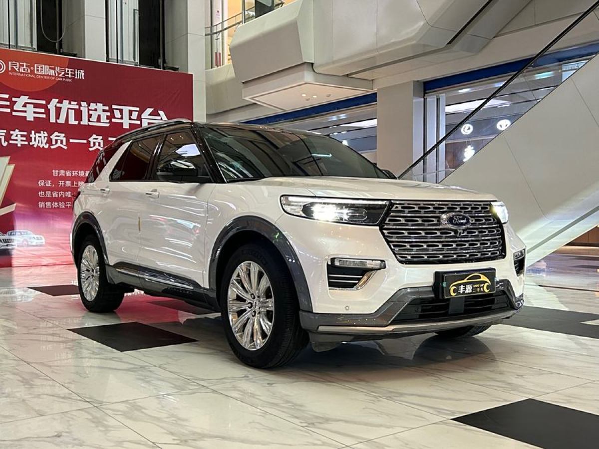 福特 探險(xiǎn)者  2023款 EcoBoost 285 四驅(qū)鈦金版 7座圖片