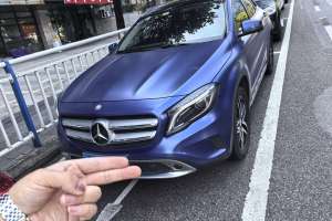 奔驰GLA 奔驰 GLA 220 4MATIC 时尚型