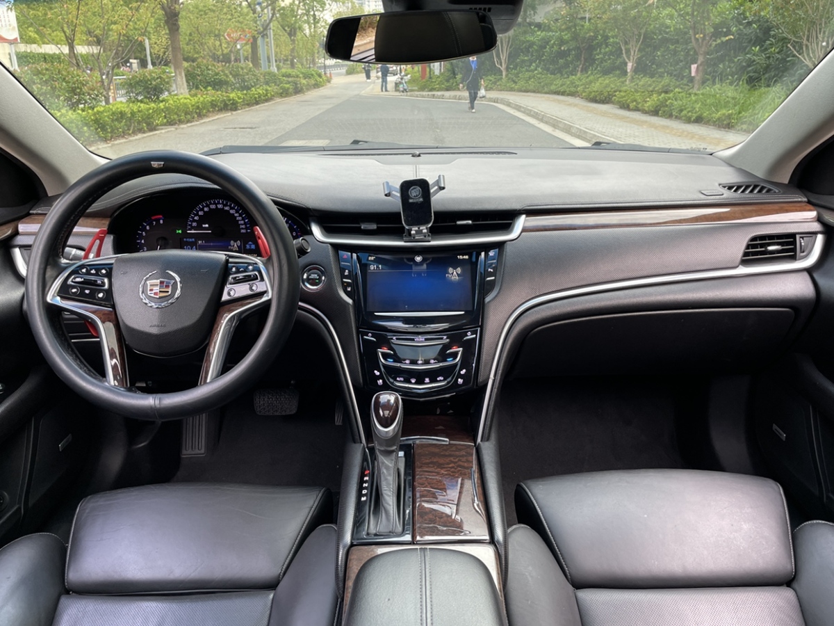 2014年5月凱迪拉克 XTS  2014款 28T 豪華型