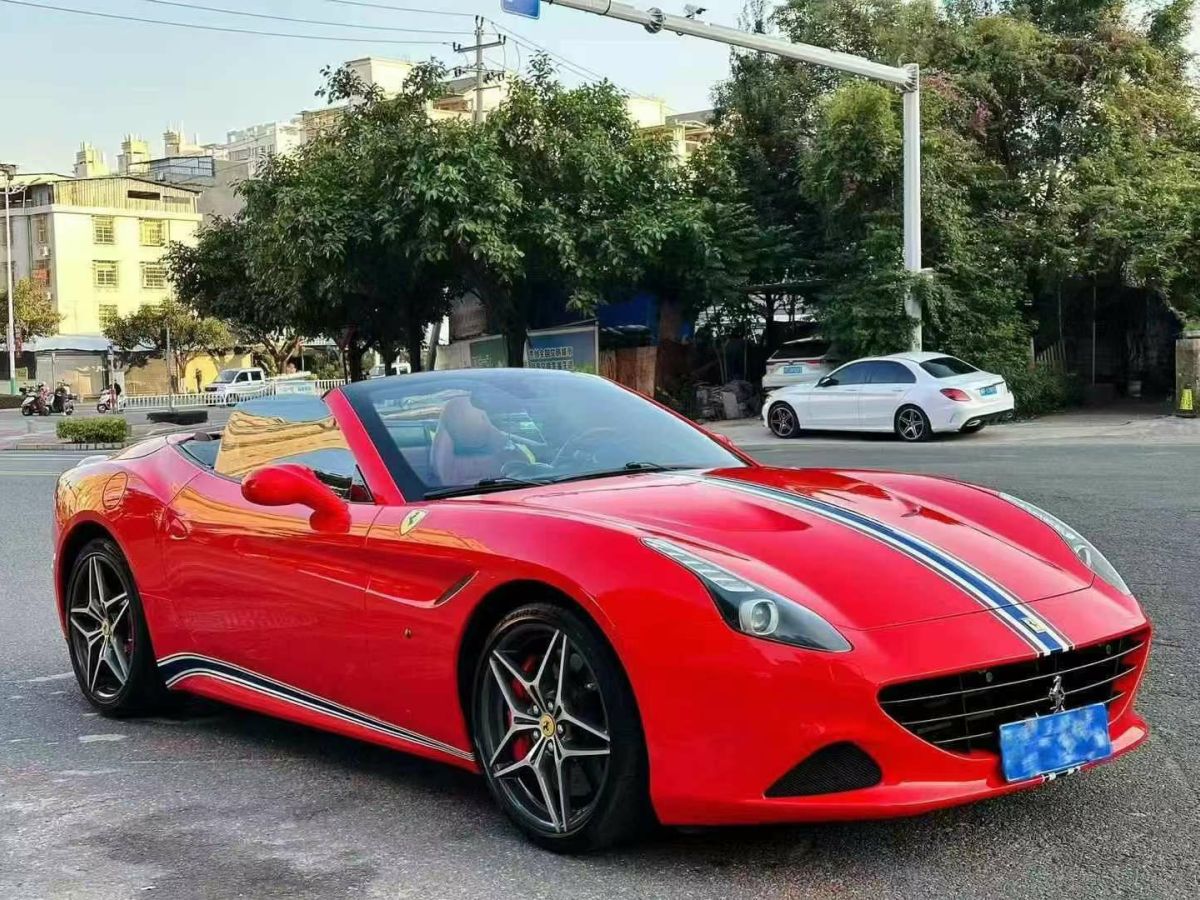 法拉利 GTC4Lusso  2016款 6.3L V12圖片