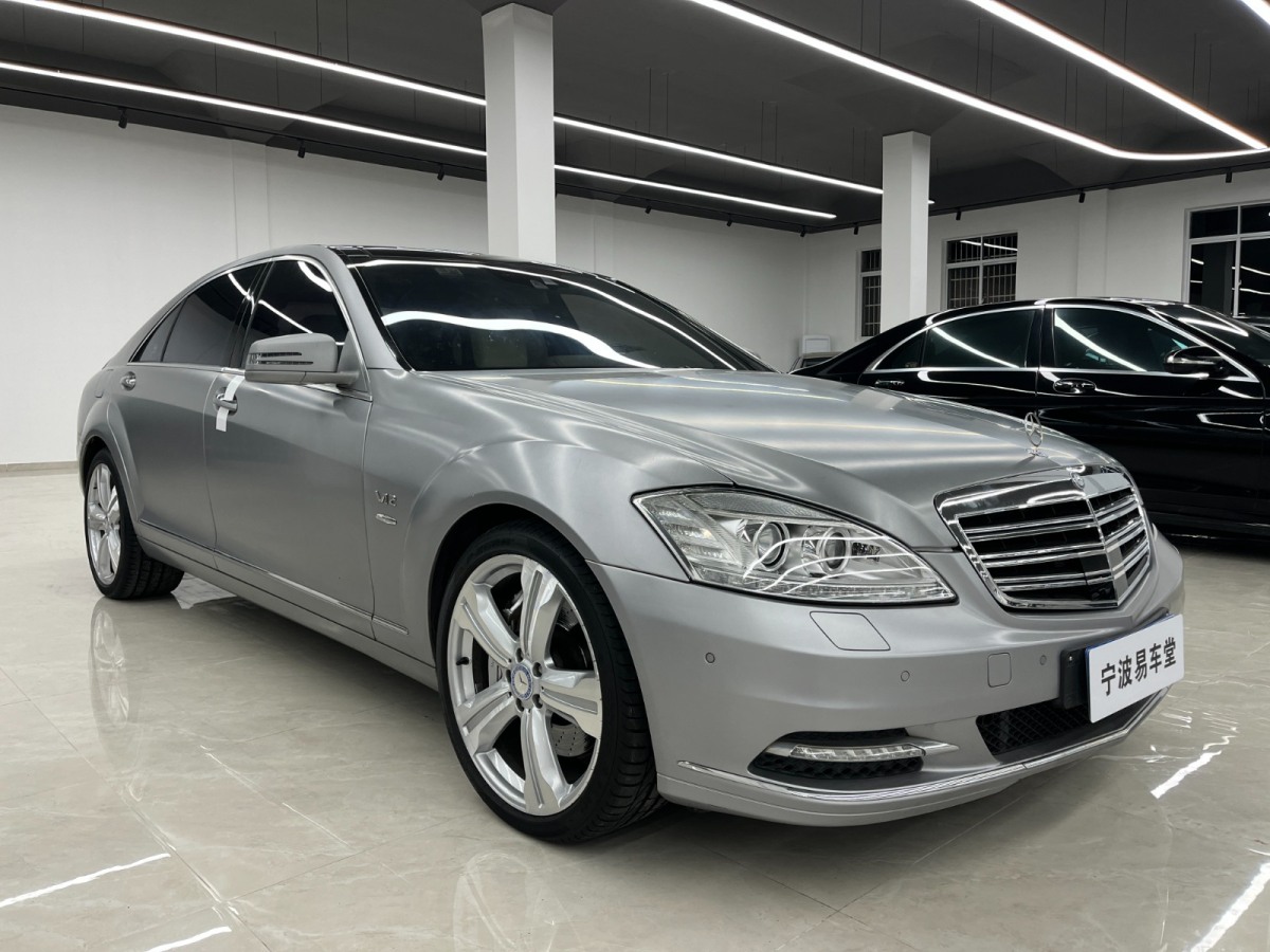 2015年9月奔馳 S600L Grand Edition designo