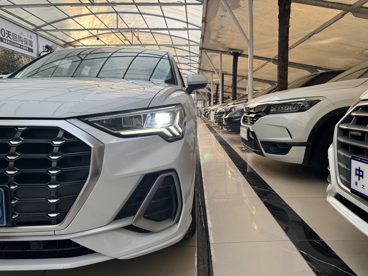 奧迪 奧迪Q3  2024款 35 TFSI 進(jìn)取動(dòng)感型圖片