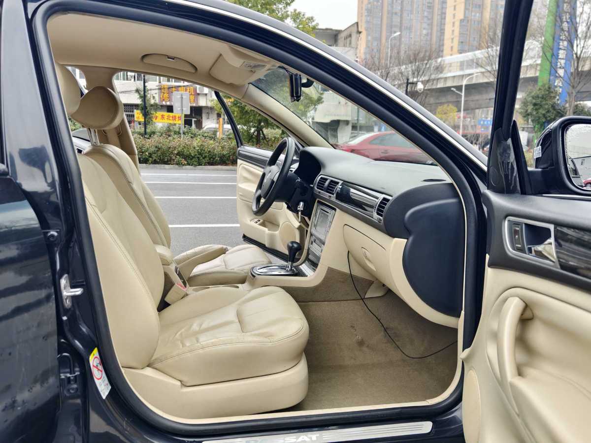 大眾 Passat領馭  2009款 2.0L MFI 自動尊享型圖片