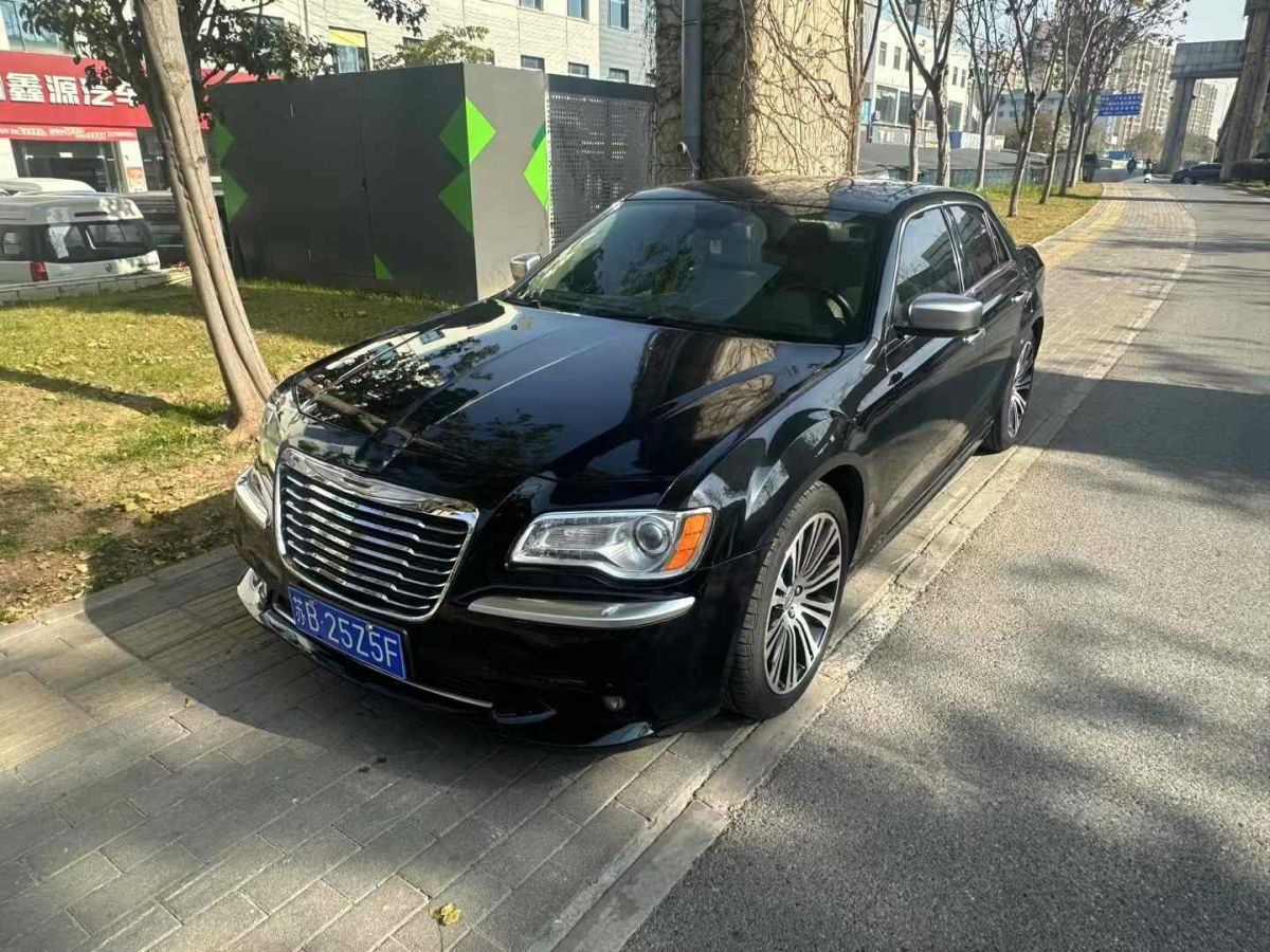 克萊斯勒 300C  2014款 3.0L 卓越版圖片