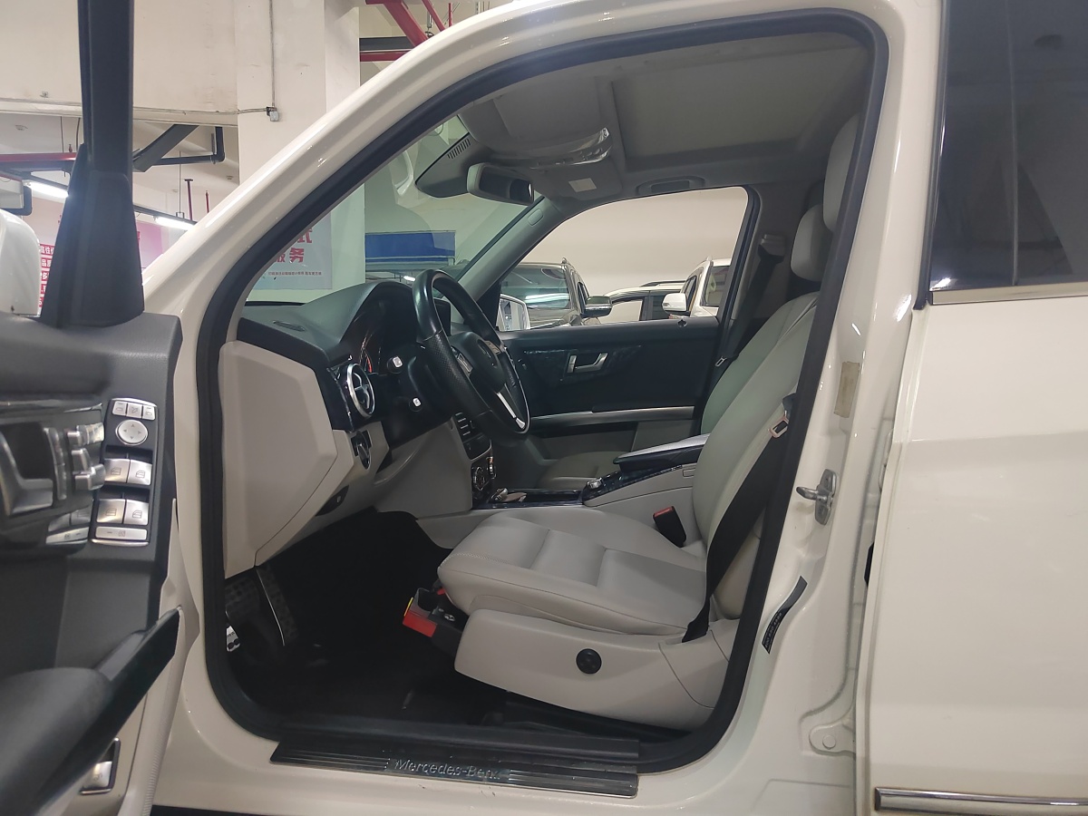 奔馳 奔馳GLK級  2013款 GLK 300 4MATIC 動感天窗型圖片