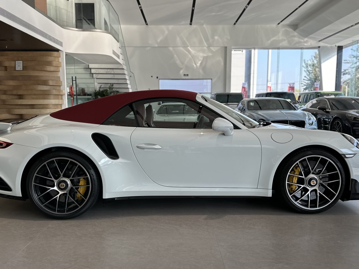 保時(shí)捷 911  2016款 Turbo S Cabriolet 3.8T圖片