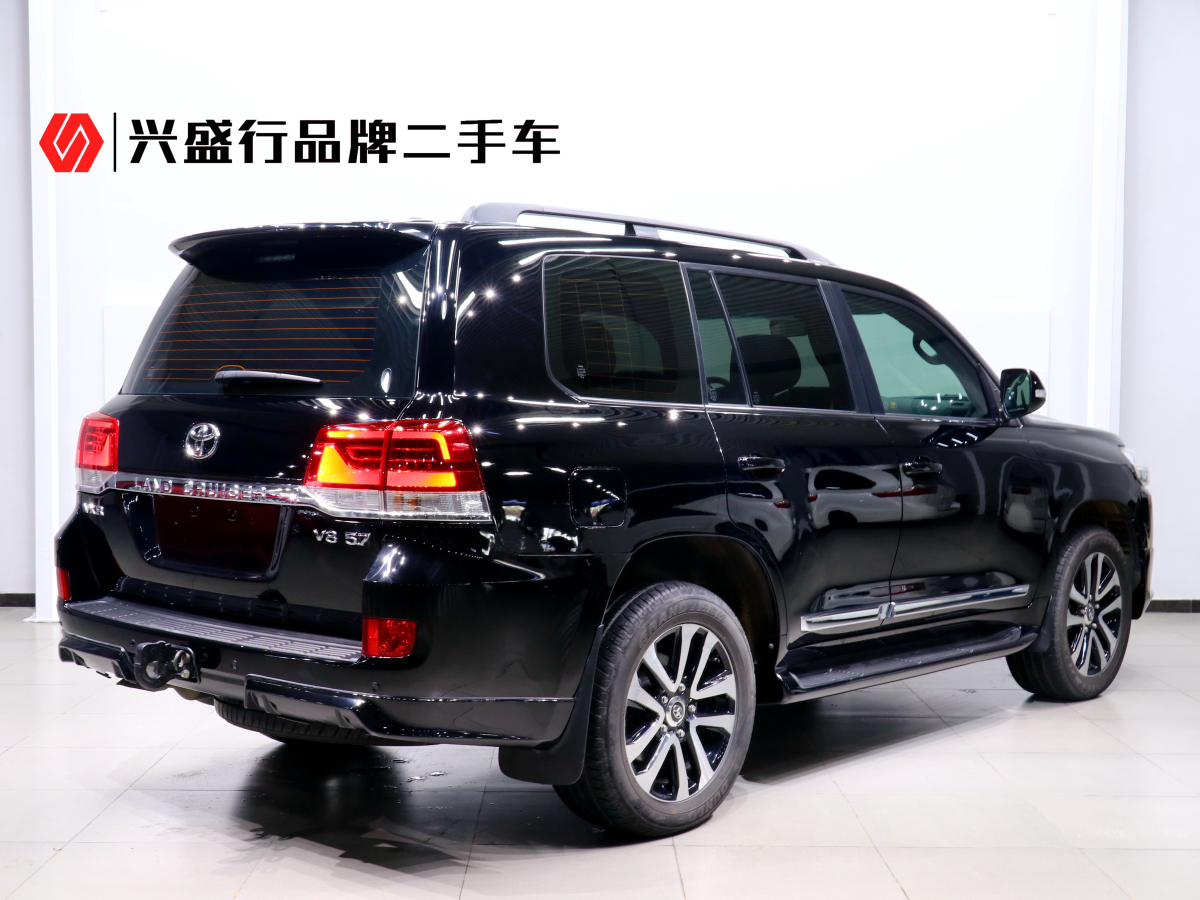 2020年1月豐田 蘭德酷路澤  2018款 5.7L VX-R 12氣 底升(中東版)