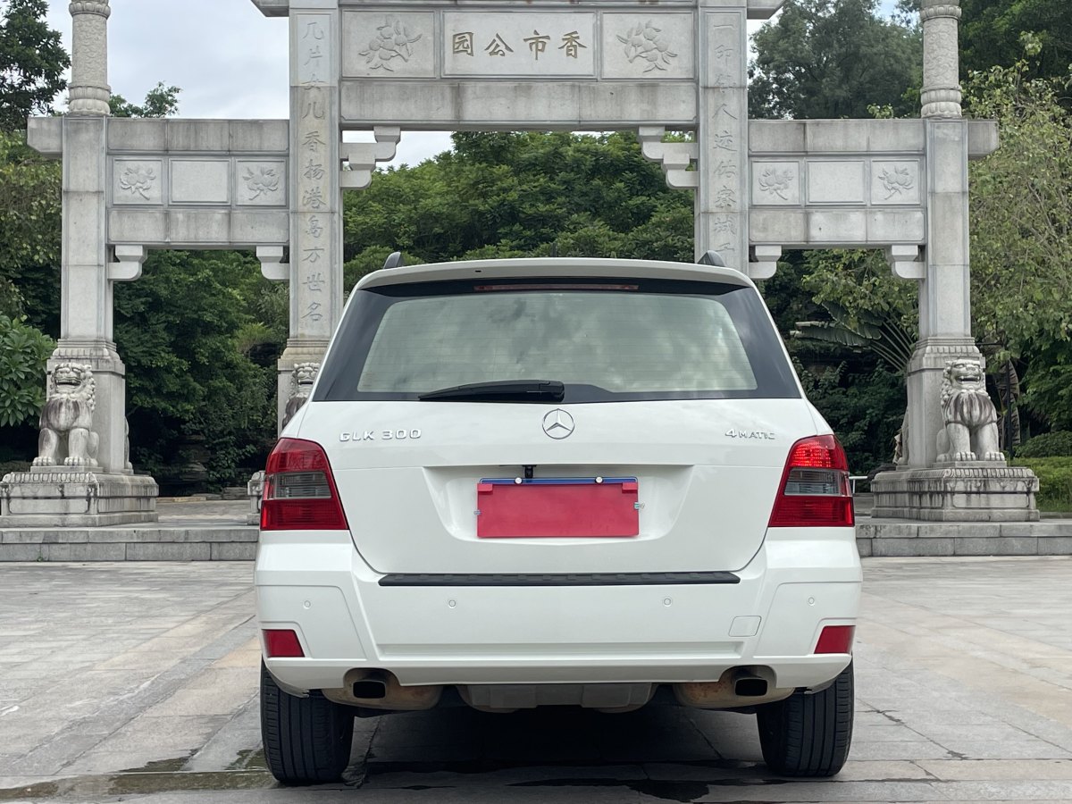 奔馳 奔馳GLK級(jí)  2011款 GLK 300 4MATIC 動(dòng)感型圖片