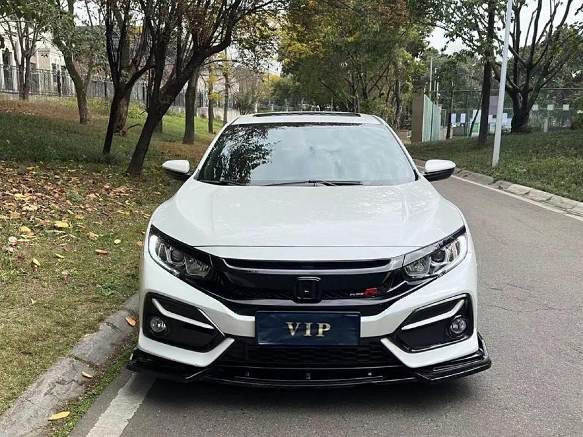 2020年8月本田 思域  2021款 HATCHBACK 220TURBO CVT潮酷控