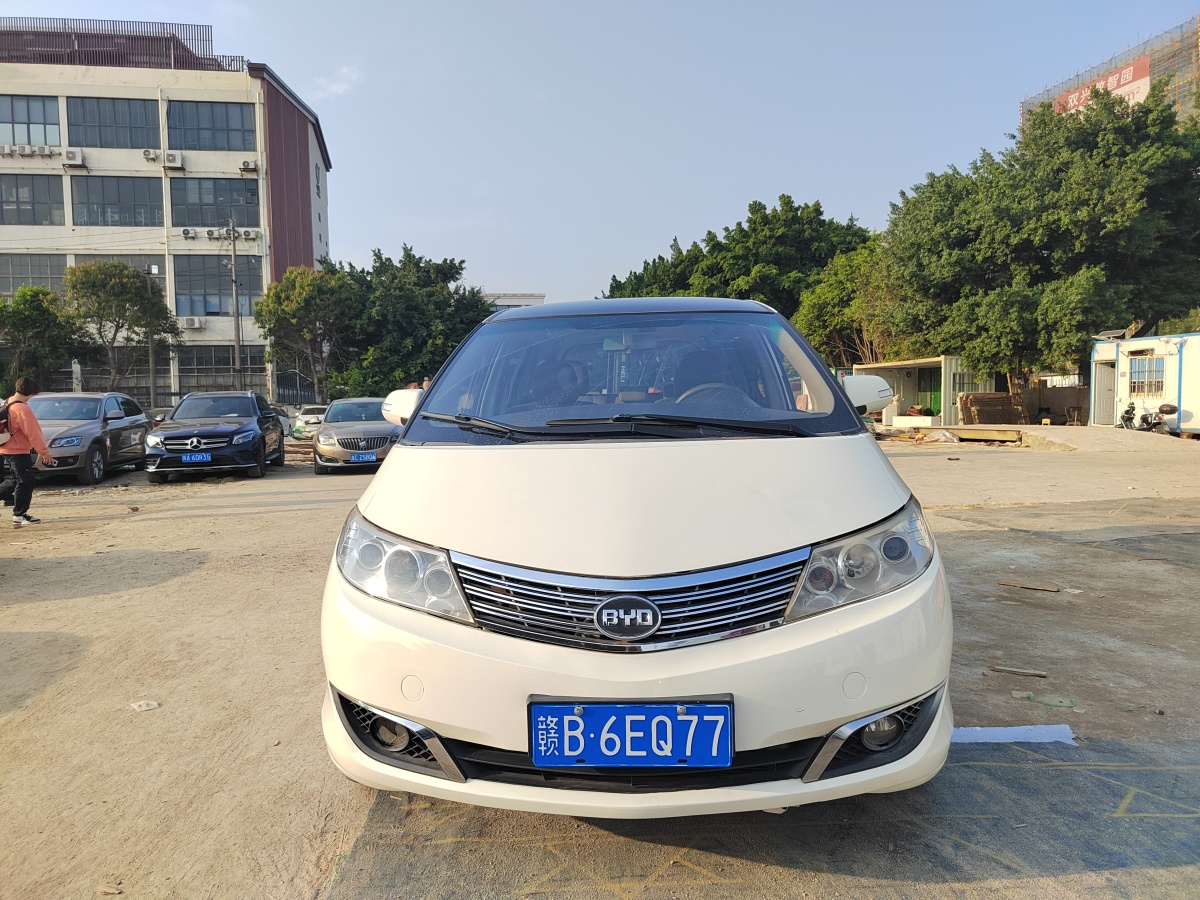 比亞迪 M6  2013款 2.0L 手動(dòng)舒適型圖片