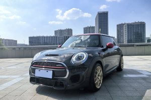 JCW MINI 2.0T JOHN COOPER WORKS