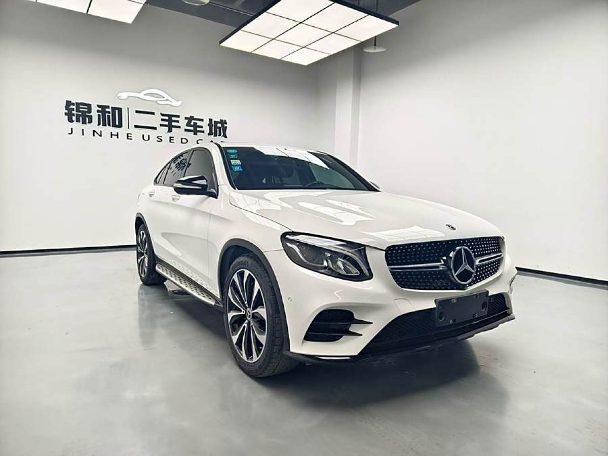 奔馳 奔馳GLC  2022款 改款 GLC 260 4MATIC 轎跑SUV圖片