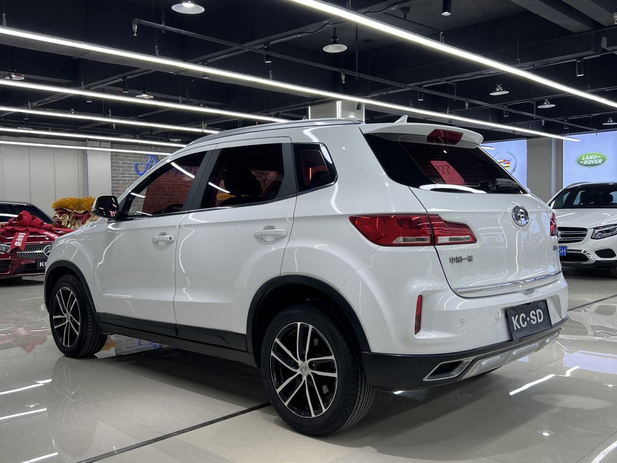 奔騰 X40  2017款 1.6L 自動豪華型圖片