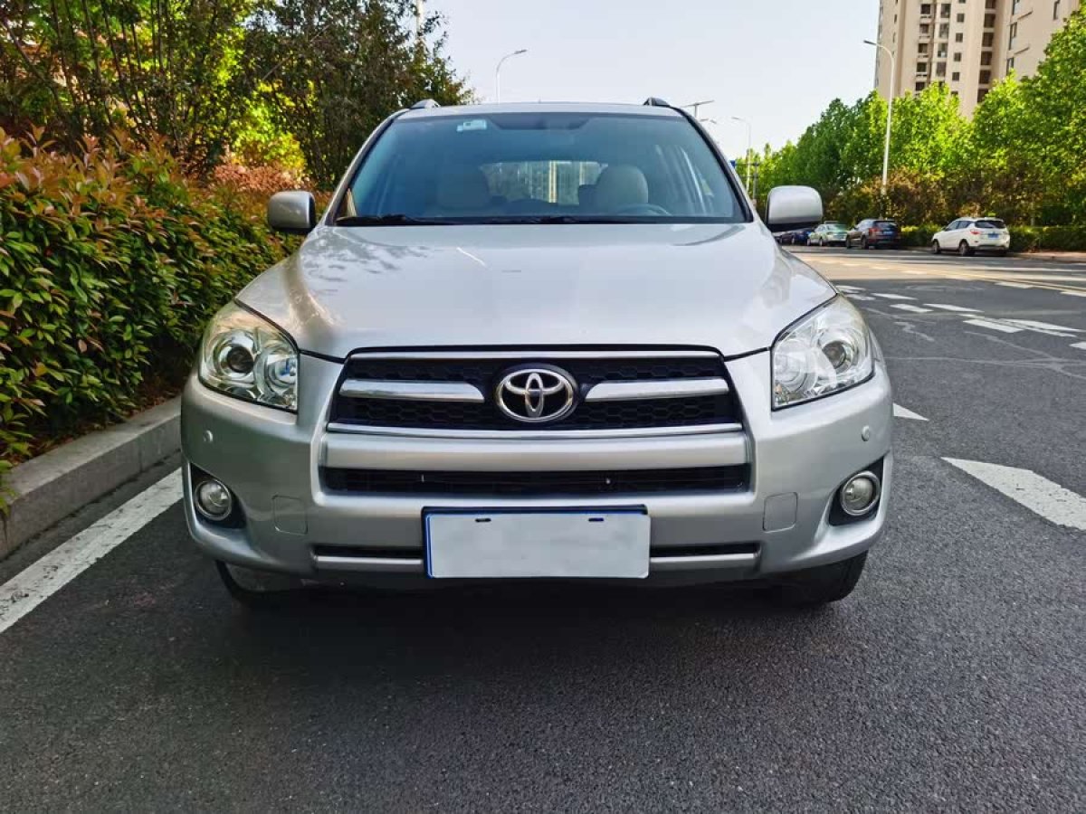 豐田 RAV4榮放  2009款 2.0L 自動(dòng)豪華版圖片
