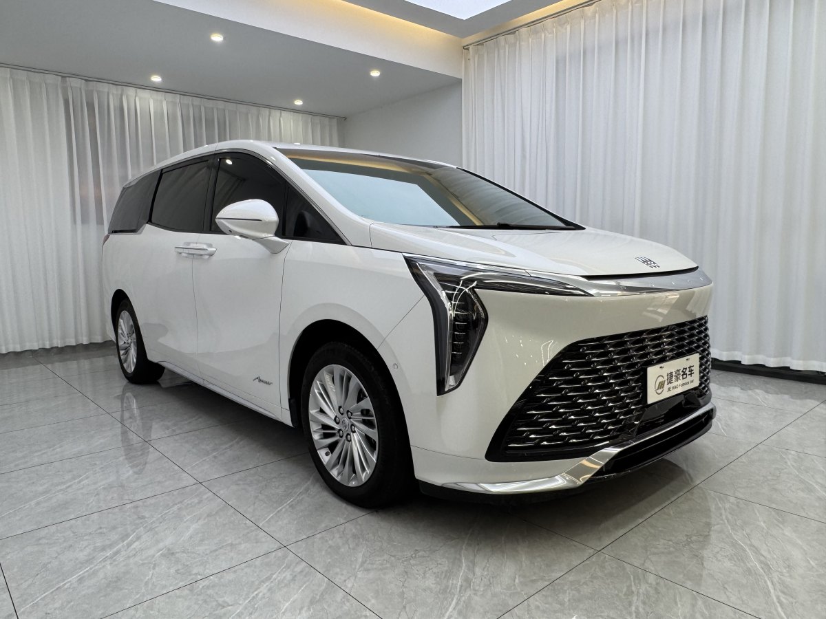 別克 世紀(jì)  2023款 2.0T 六座蘊(yùn)世版圖片