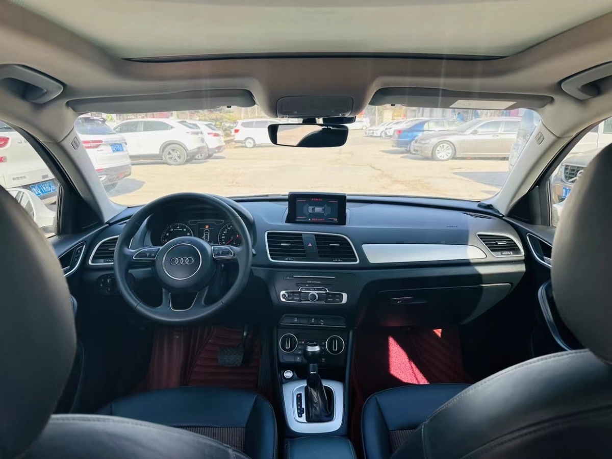 2017年9月奥迪 奥迪Q3  2018款 30周年年型 40 TFSI quattro 全时四驱运动型
