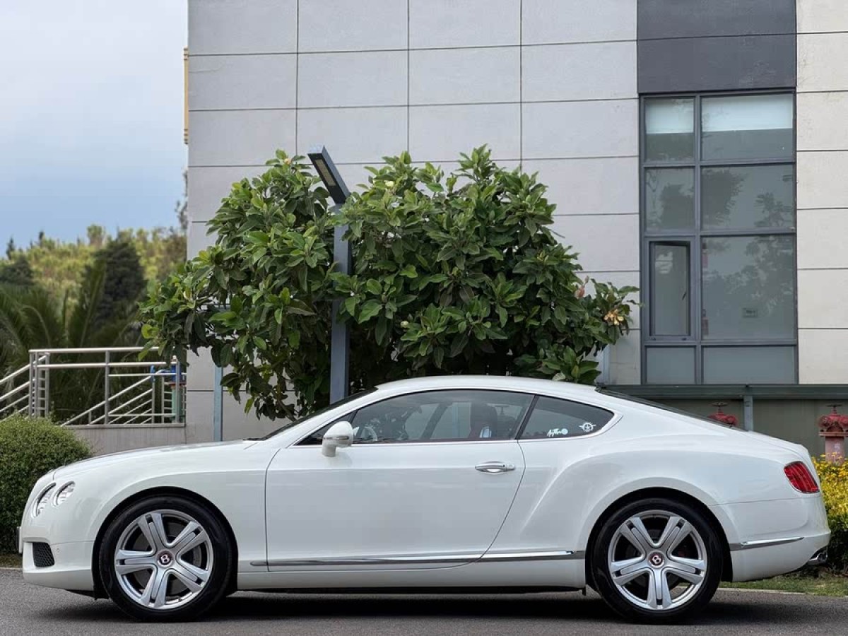 賓利 歐陸  2012款 4.0T GT V8圖片