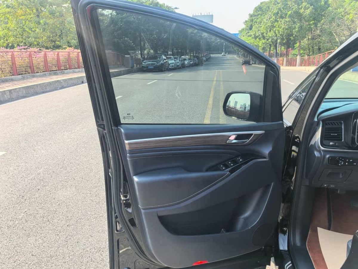 廣汽傳祺 M8  2024款 大師系列 390T 至尊版圖片