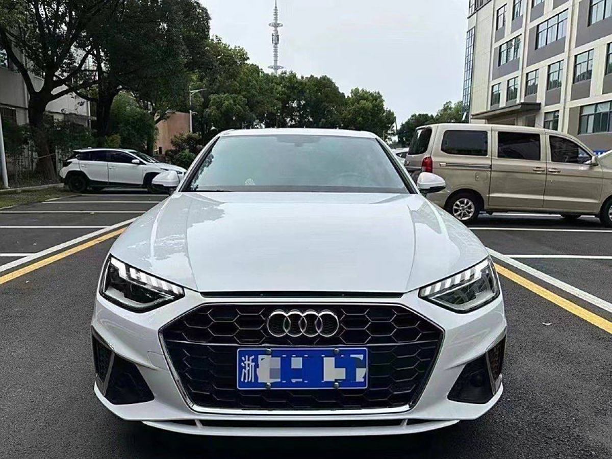 奧迪 奧迪A4L  2022款 40 TFSI 時(shí)尚動感型圖片