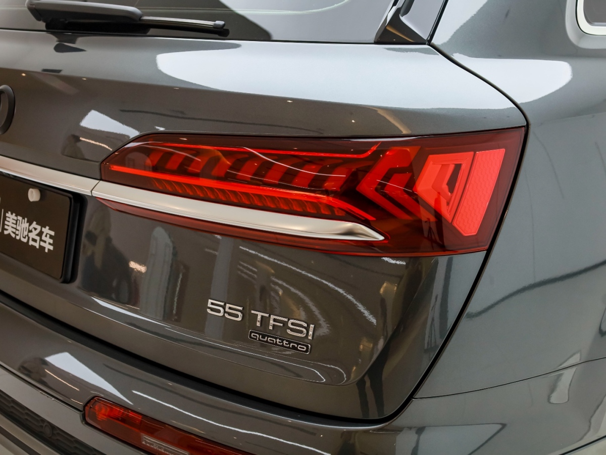 奥迪 奥迪Q7  2021款 55 TFSI quattro S line运动型图片