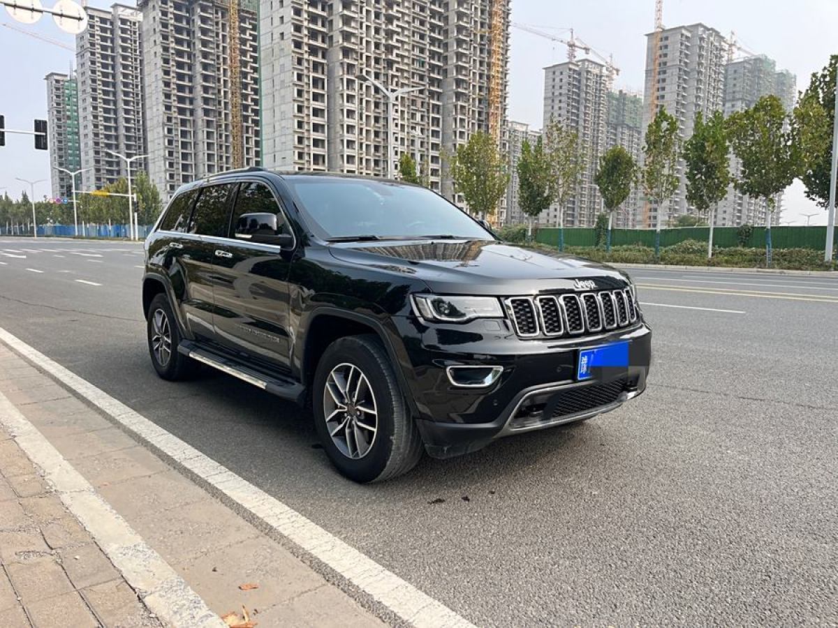 2021年3月Jeep 大切諾基  2020款 3.0L 專業(yè)導航版