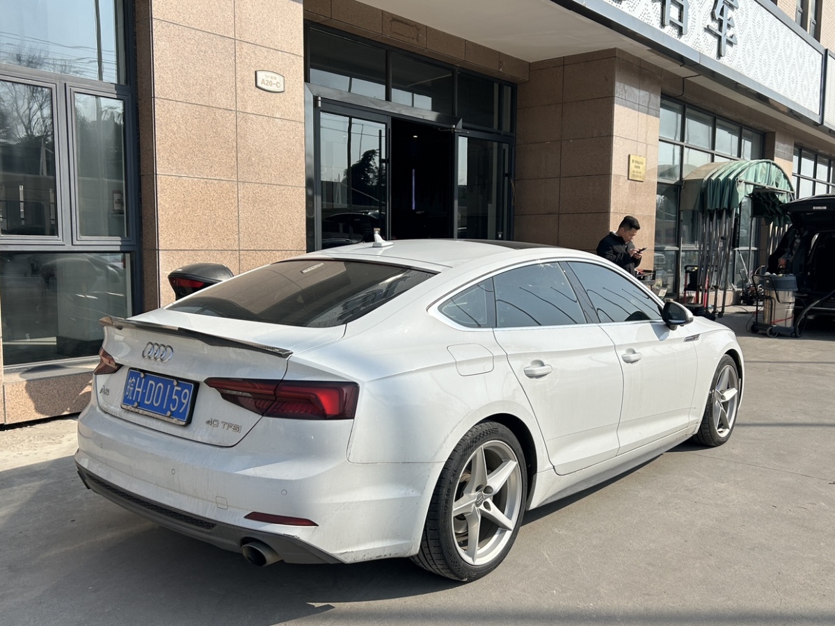 奧迪 奧迪A5  2017款 Sportback 40 TFSI 時(shí)尚型圖片