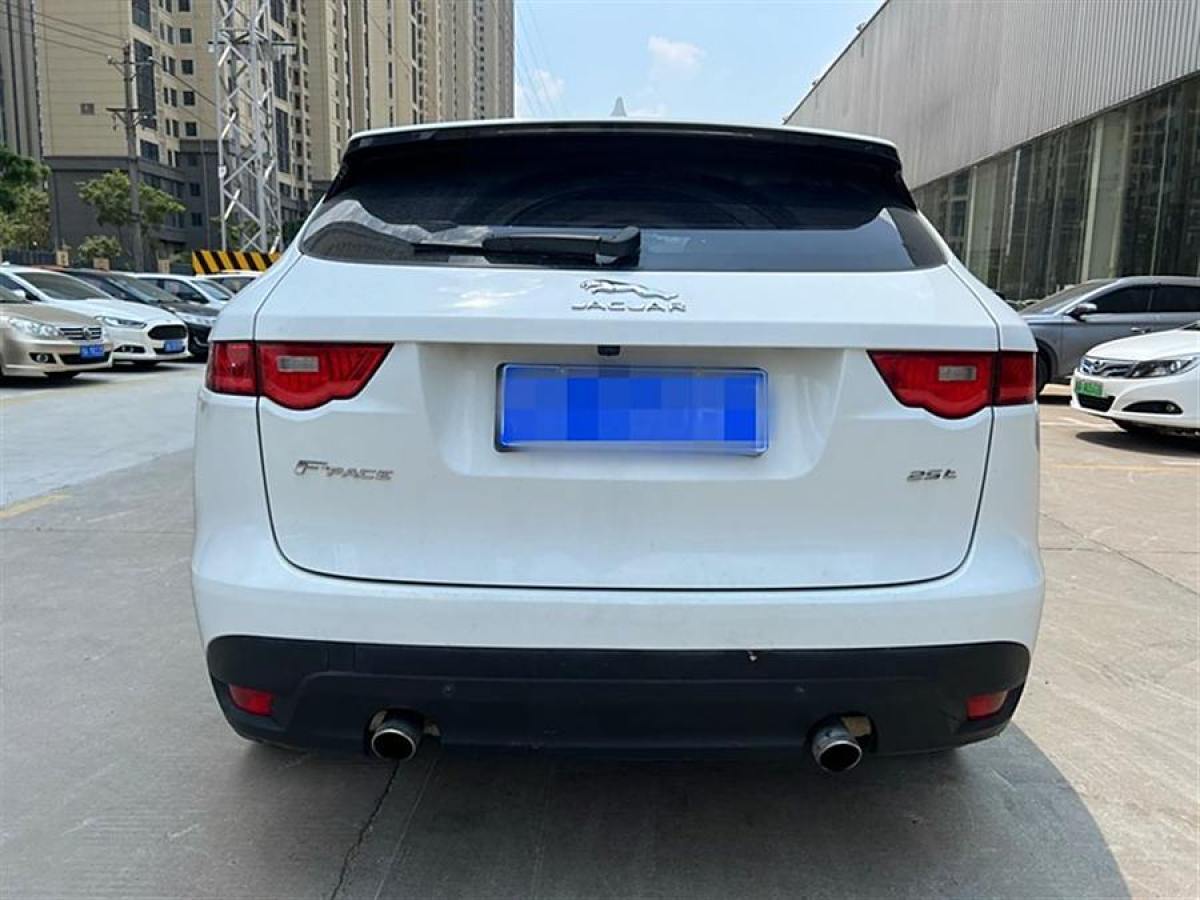 捷豹 F-PACE  2016款 3.0 SC 四驅(qū)R-Sport運(yùn)動(dòng)版圖片