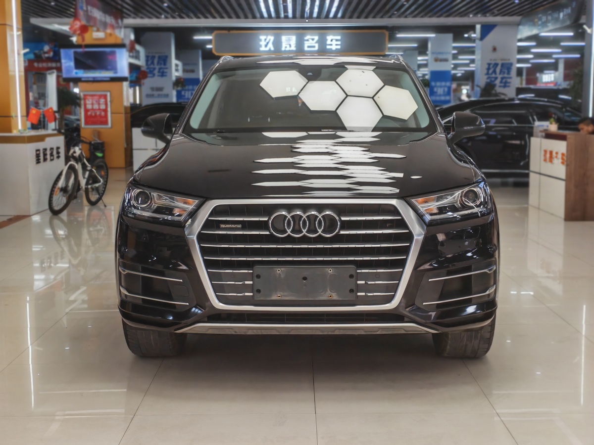 2017年9月奧迪 奧迪Q7  2016款 40 TFSI 舒適型